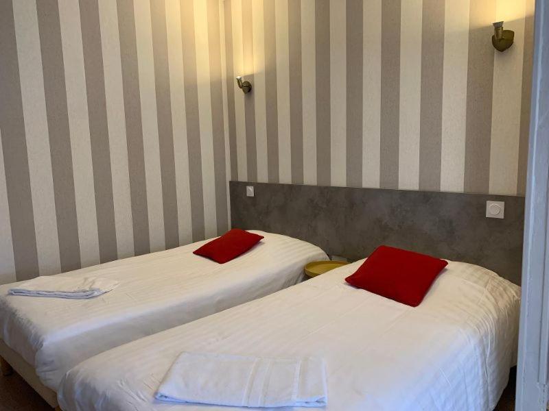 Hotel Du Centre - Restaurant Le P'Tit Gourmet Tonnerre Kültér fotó
