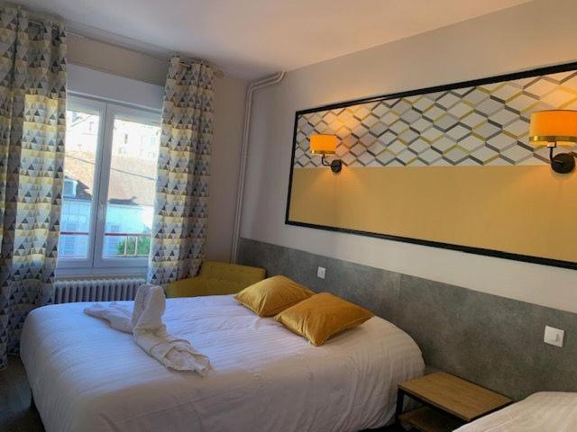 Hotel Du Centre - Restaurant Le P'Tit Gourmet Tonnerre Kültér fotó