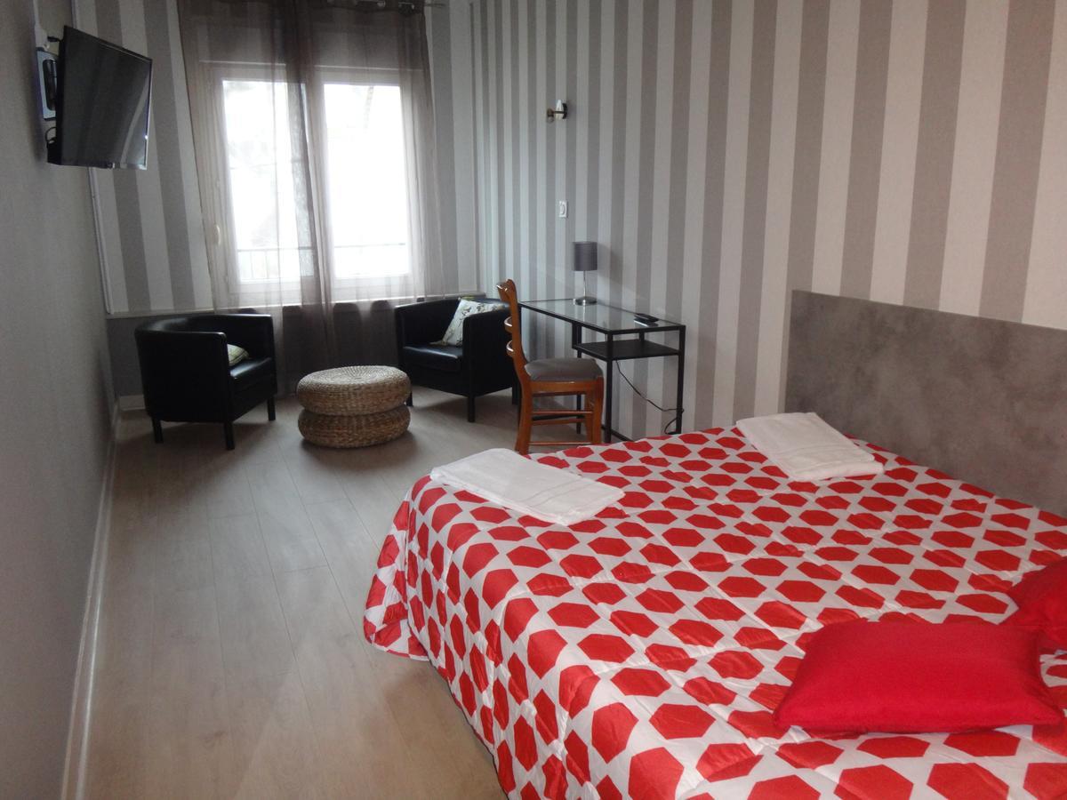 Hotel Du Centre - Restaurant Le P'Tit Gourmet Tonnerre Kültér fotó