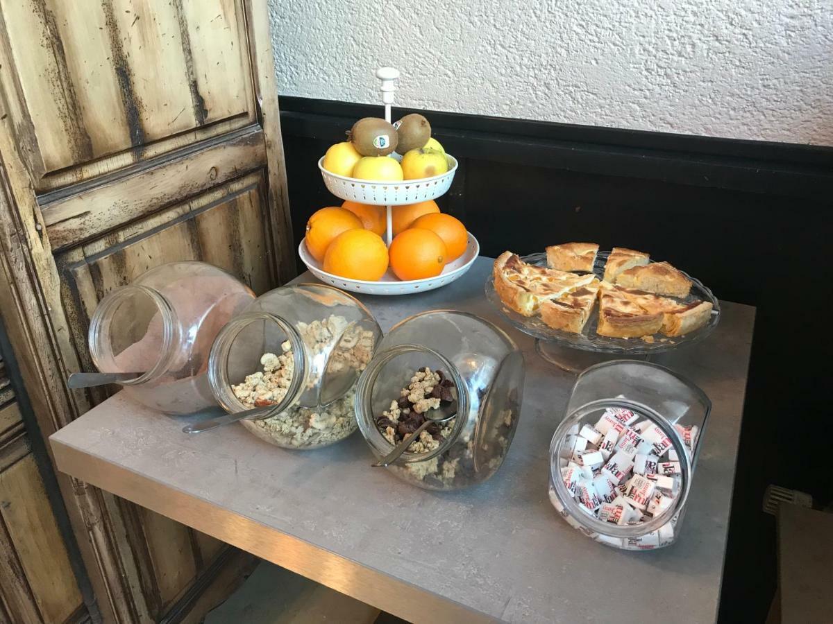 Hotel Du Centre - Restaurant Le P'Tit Gourmet Tonnerre Kültér fotó